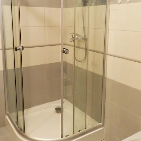 شقة Apartment Premantura 3 *