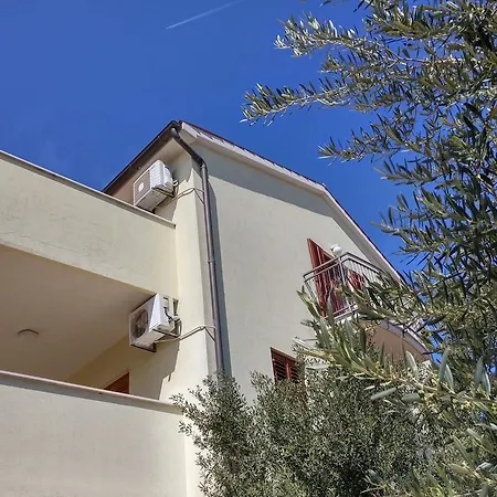 Apartment Premantura 3 * بريمونتيرا