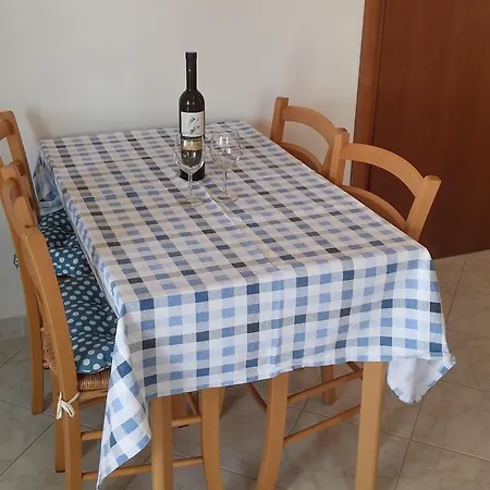 شقة Apartment Premantura 3 *