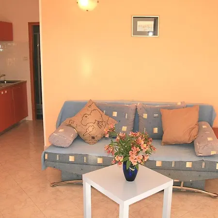 Apartment Premantura 3 شقة بريمونتيرا